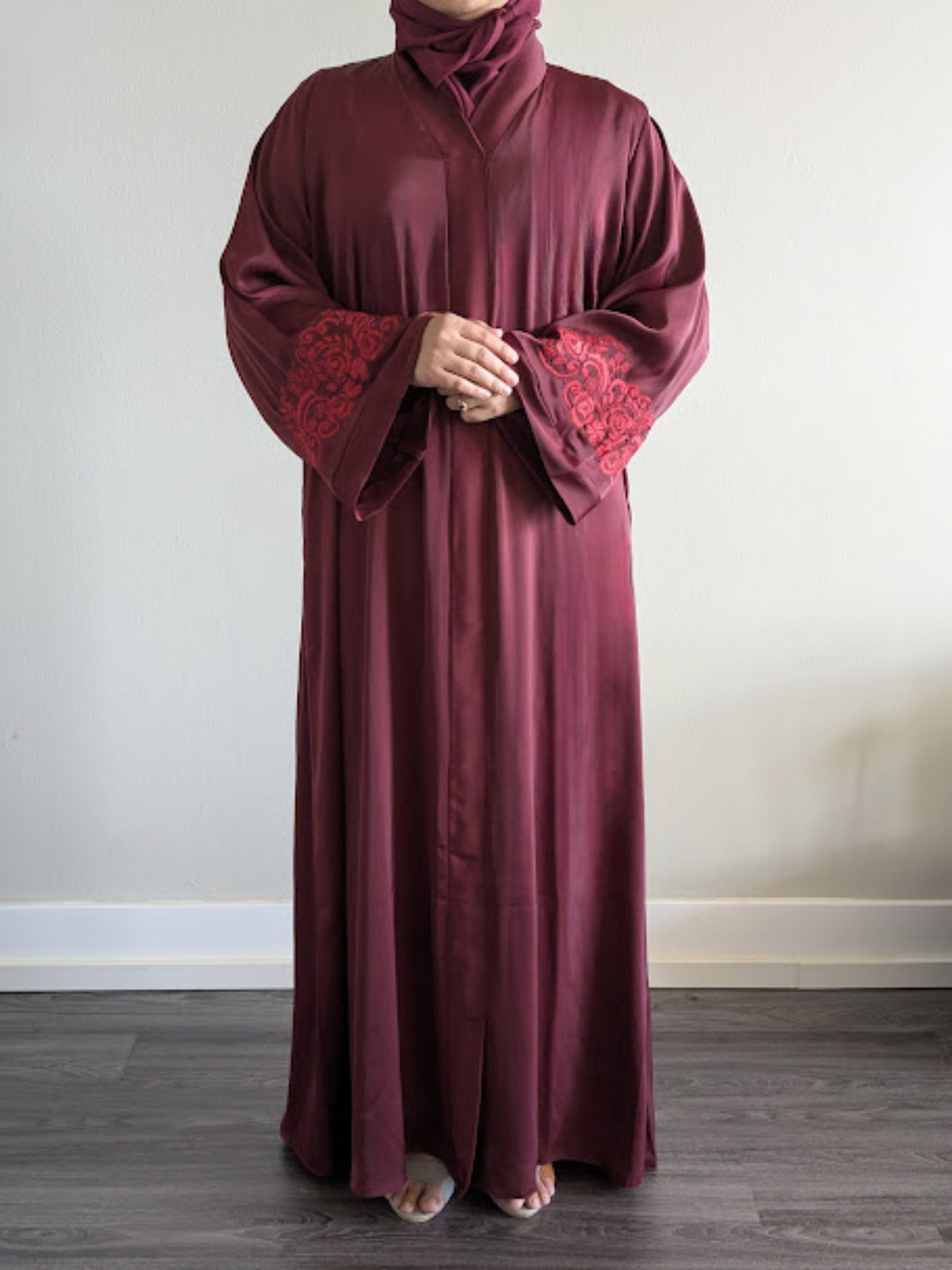 Maroon Soft Fabric Collar Abaya