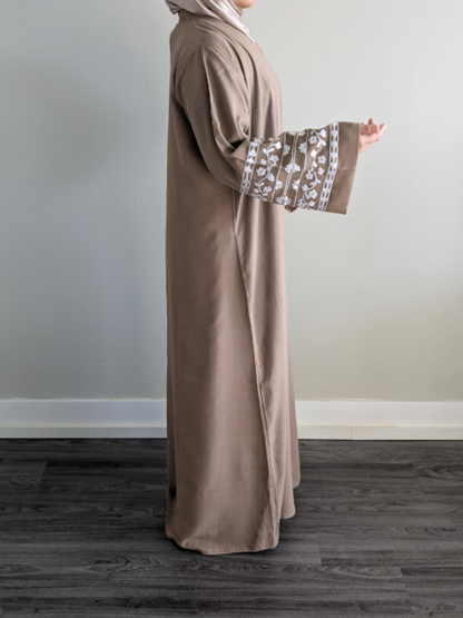 Linen Collar Abaya with White Embroidery