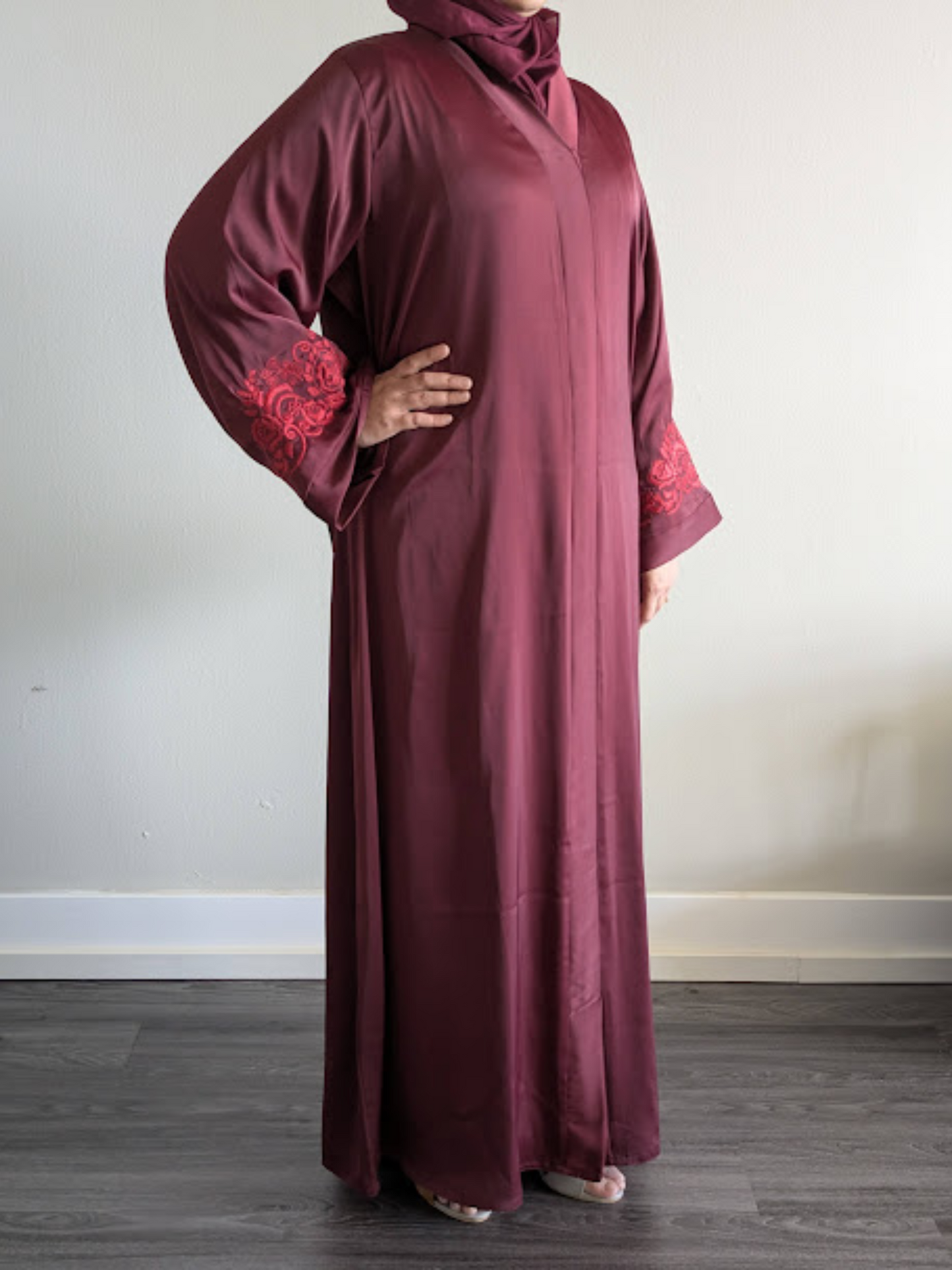 Maroon Soft Fabric Collar Abaya