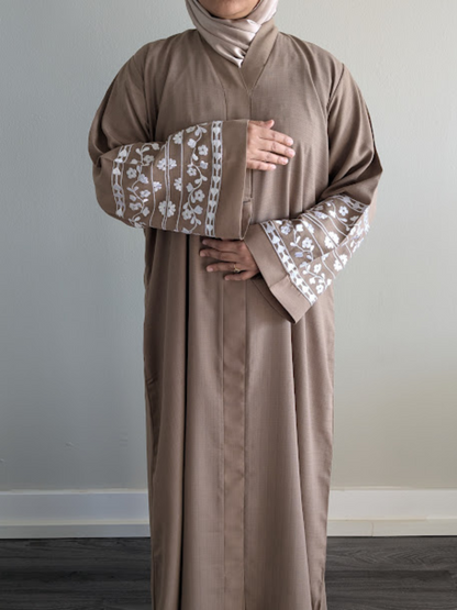 Linen Collar Abaya with White Embroidery