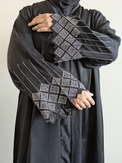 Silver Embroidery Paani Design Abaya