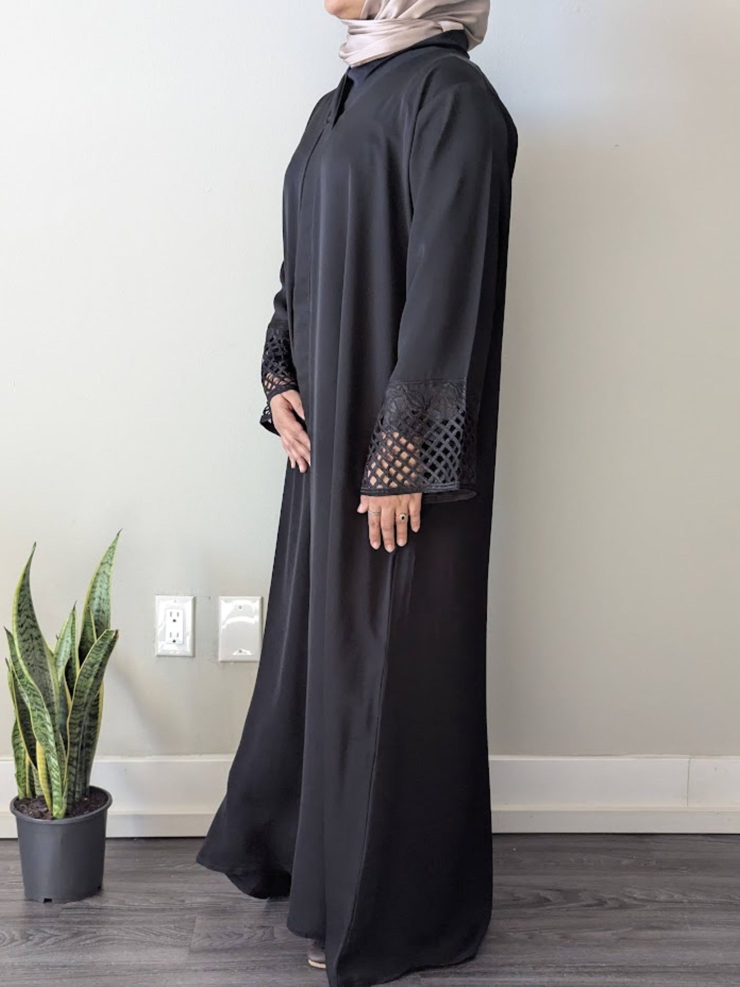 Rose Cut Work Abaya