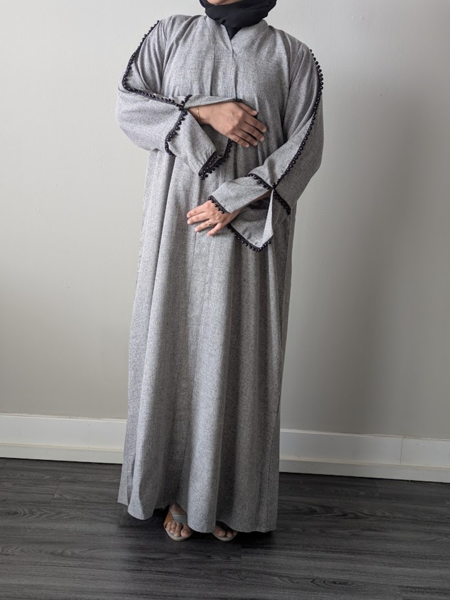 Gray Linen Pearl Border Abaya