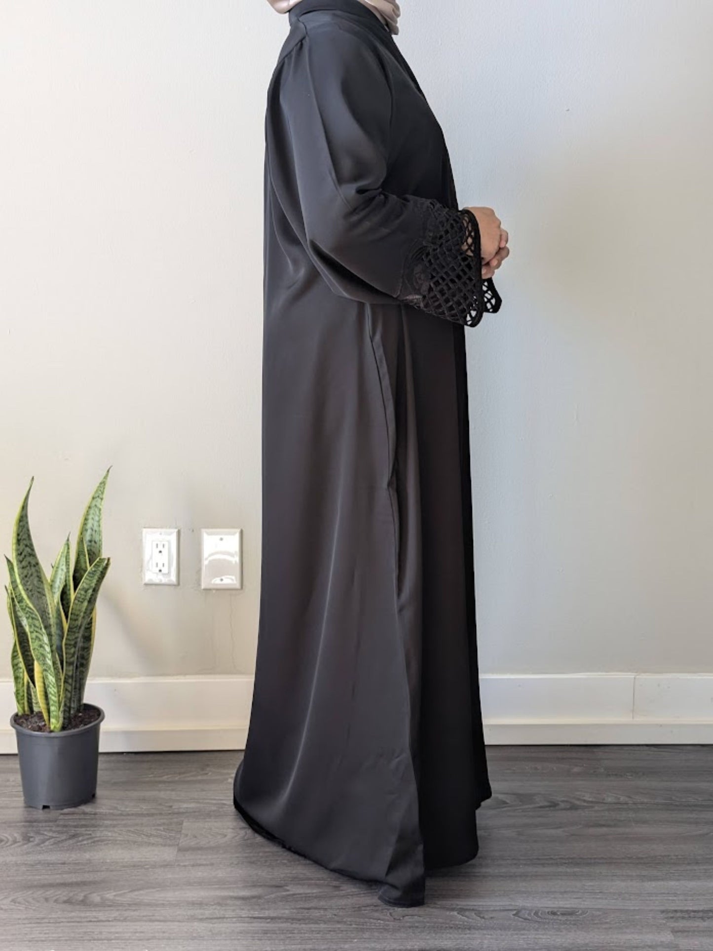 Rose Cut Work Abaya